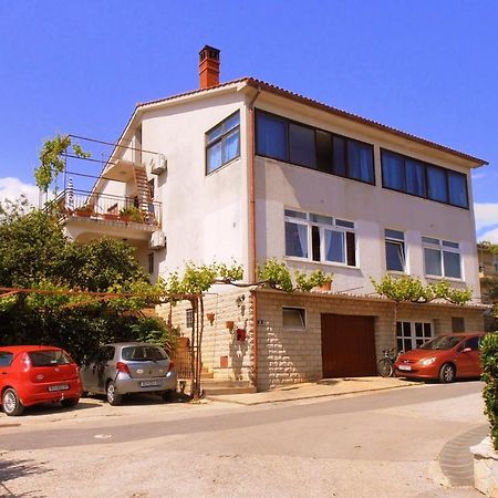 Apartments Bozica Крк Екстер'єр фото
