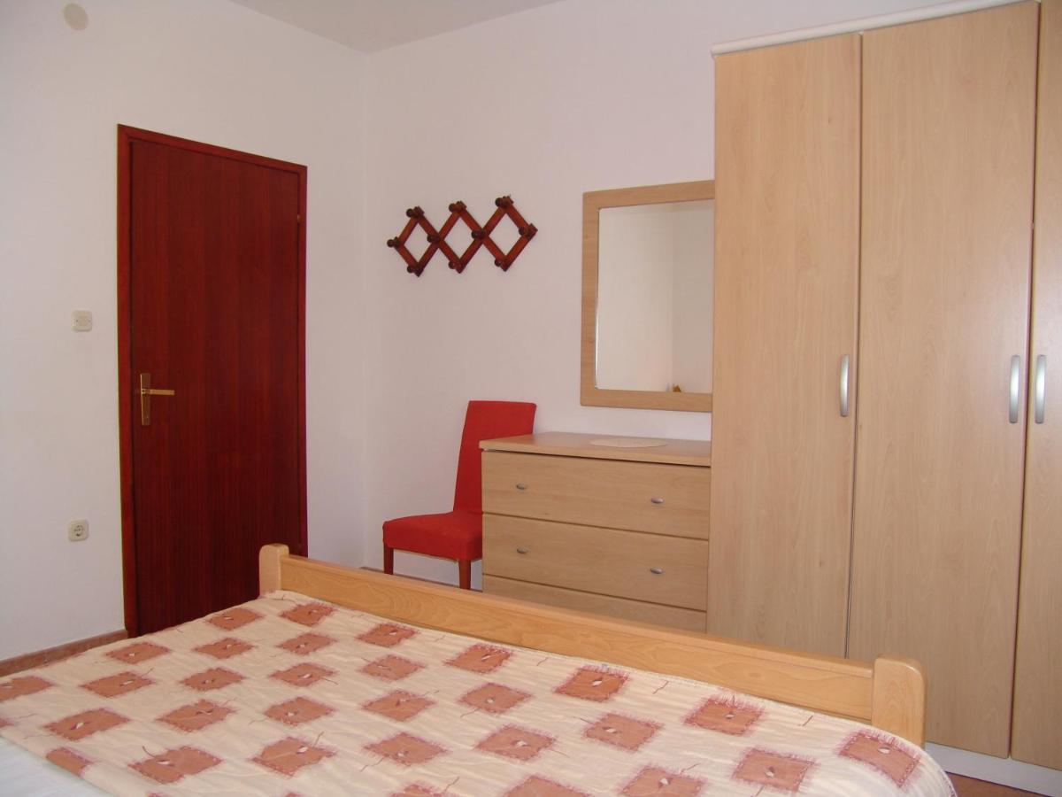 Apartments Bozica Крк Екстер'єр фото