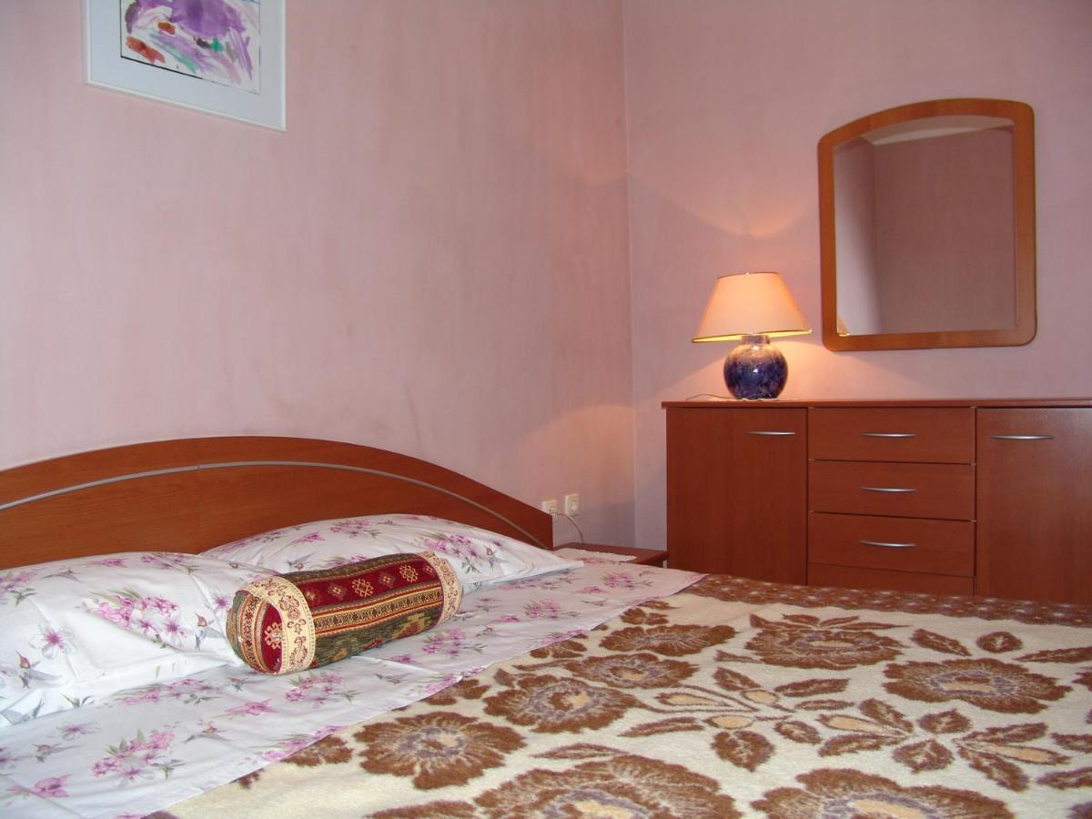 Apartments Bozica Крк Екстер'єр фото